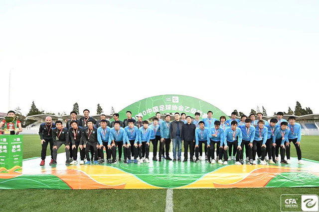 周琦15+9首钢胜深圳 郭艾伦40分广州不敌北控