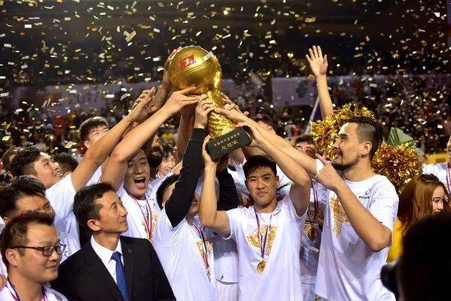 维尼修斯国家队36场进5球5助 皇马36场24球11助